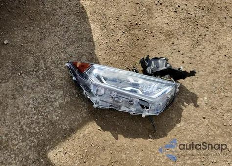 2021 Toyota Rav4 Xse из США, поврежденный, VIN 4T3E6RFVXMU059201